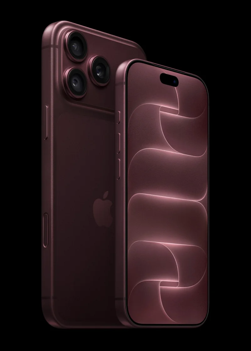 Apple 官方图:iPhone 18 Pro 与 iPhone 18 Pro Max 背面双机对比