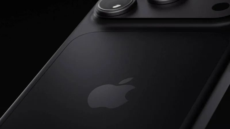 iPhone 18 Pro Max 背面特写
