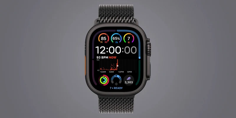 Apple Watch Ultra 4 表盘上的 Readiness 表圈，中部为心率曲线，底部显示 7 分 READY