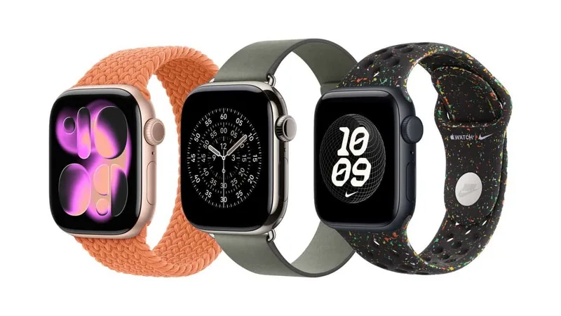 三款不同表带的 Apple Watch 并排展示