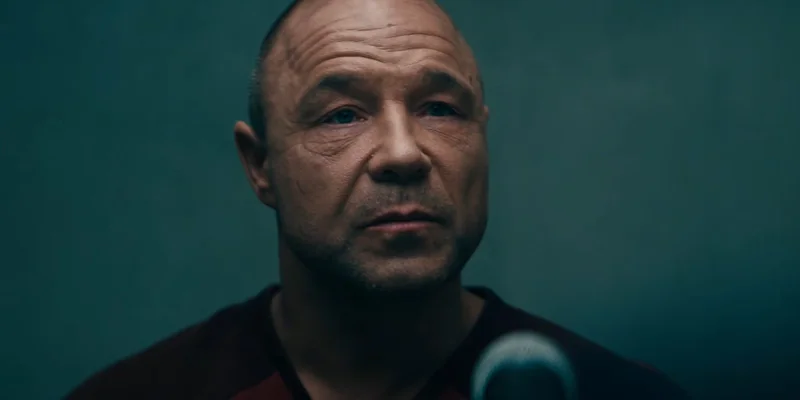 Nocturne 剧照：Stephen Graham 饰演连环杀手 Jurek Walter 的面部特写