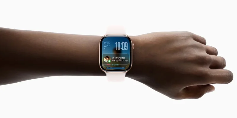 watchOS 27 单手捏合手势选择 Smart Stack 小组件
