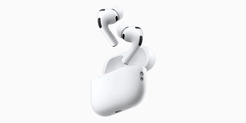 AirPods Pro 3 充电盒,内置第二代超宽带芯片支持精确查找