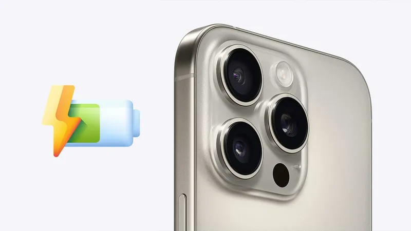 资料图:iPhone 与电池。图片来源:瘋先生