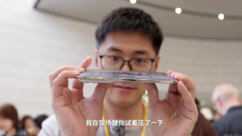 影视飓风 Tim 测评 iPhone Duo 视频相关画面