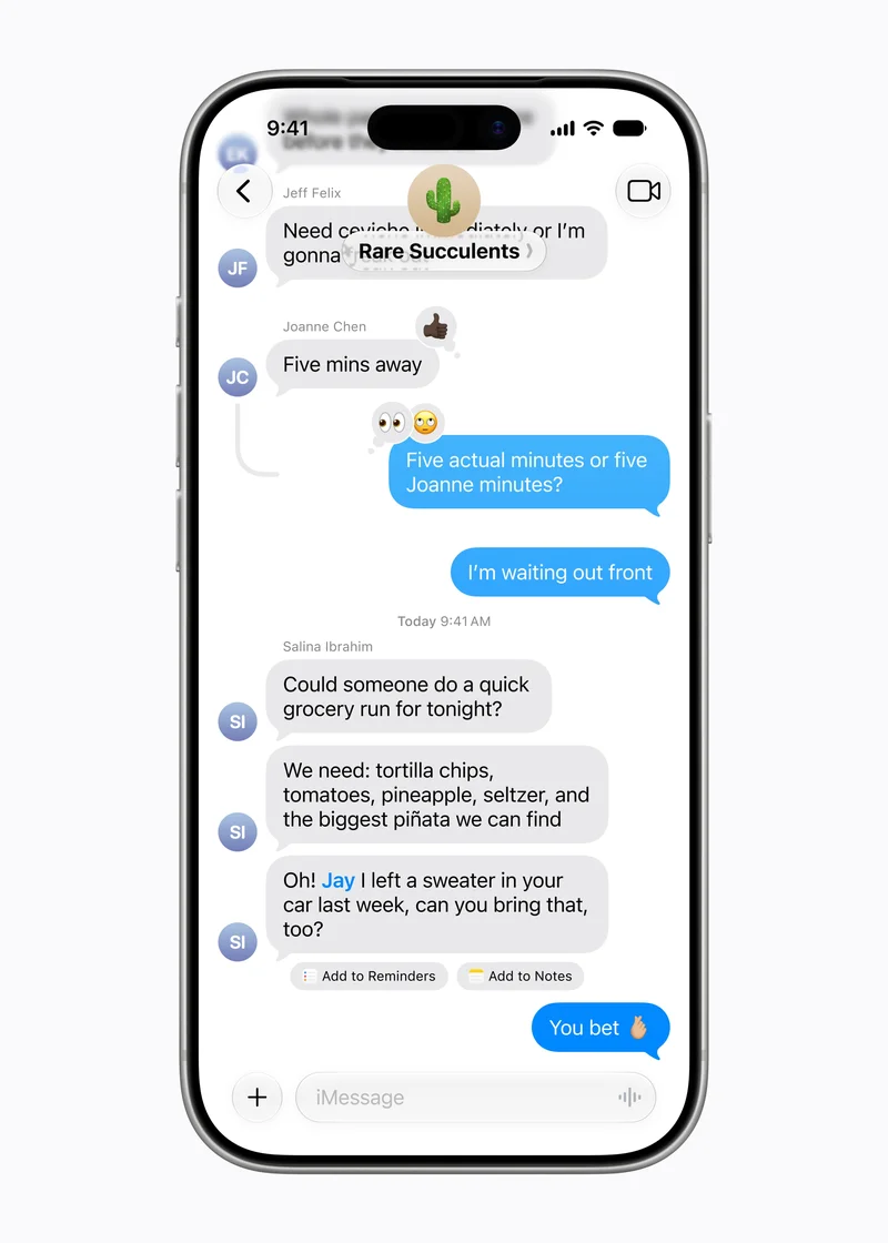 iPhone 屏幕显示信息对话中的「加入提醒事项」和「存入备忘录」建议按钮