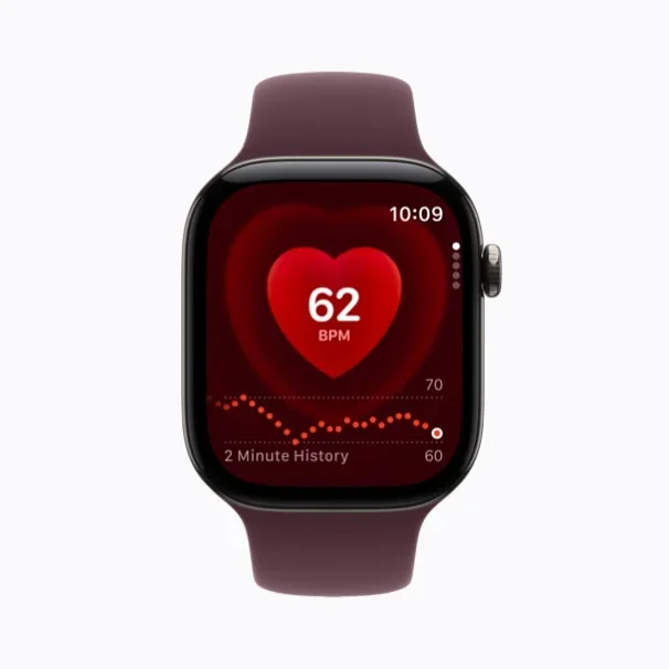 Apple Watch Series 12 正面展示心率监测界面